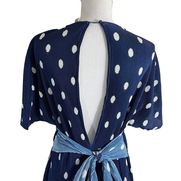 ASOS Navy Blue and White Polka Dot Romper Size 6 Accordion Pleated Shorts Tie - Picture 6 of 7